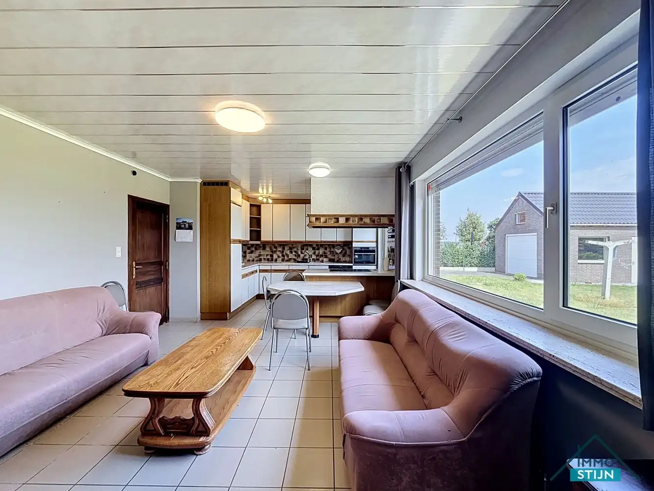 Ruime villa met prachtige tuin foto 6