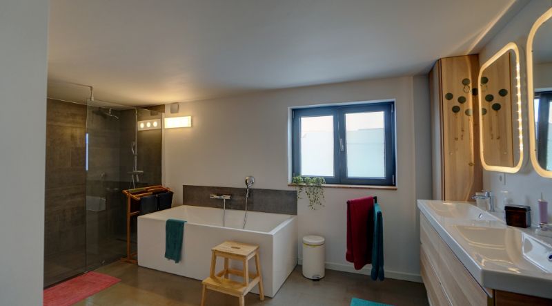 Volledig vernieuwde woning van 196m² op 4a42ca foto 19
