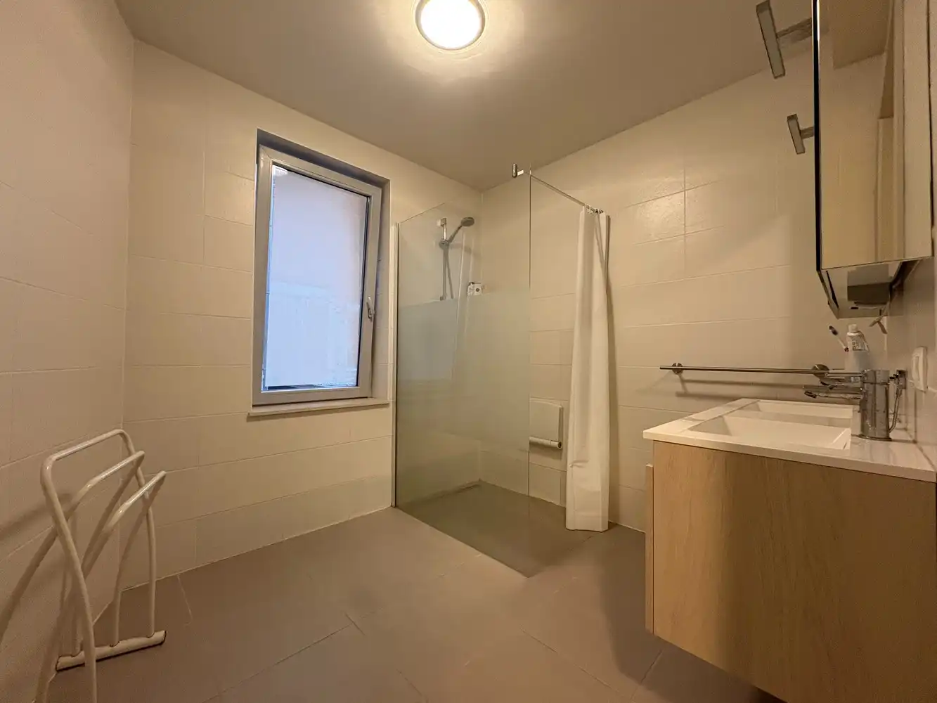 Lichtrijk appartement in het centrum van Torhout foto 6
