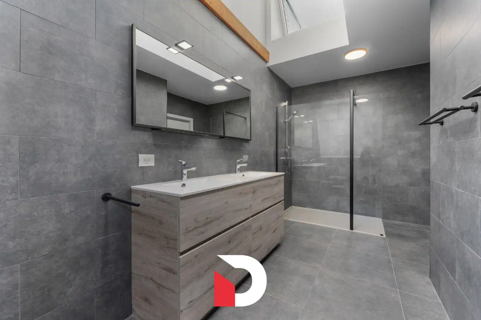 Schitterende stadswoning  in hartje Brugge gelegen op een afgesloten en verdoken binnenplaats. foto 6