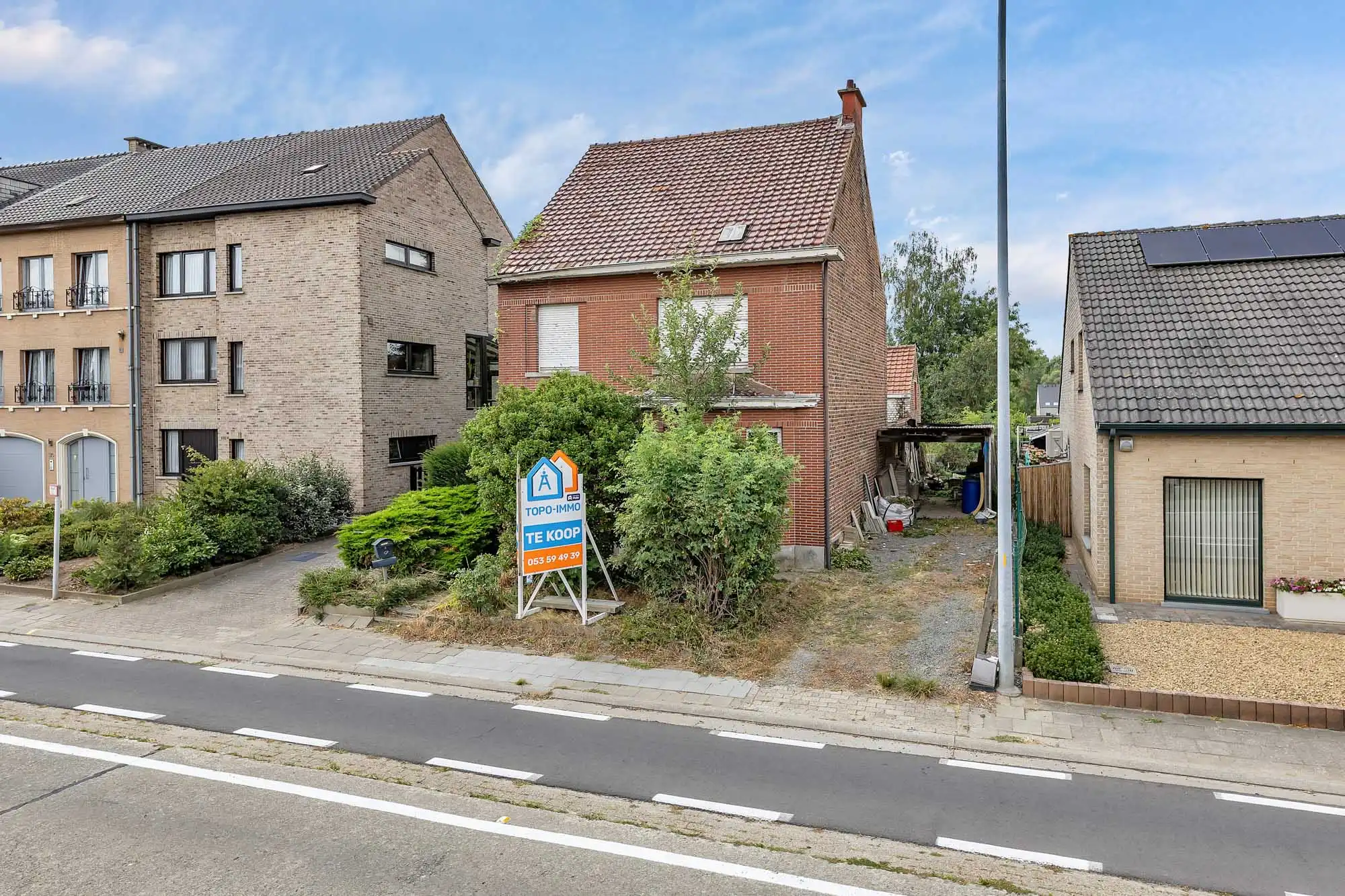 Hoofdfoto van de publicatie: Te renoveren HOB met 3 slpks en tuin te Ninove
