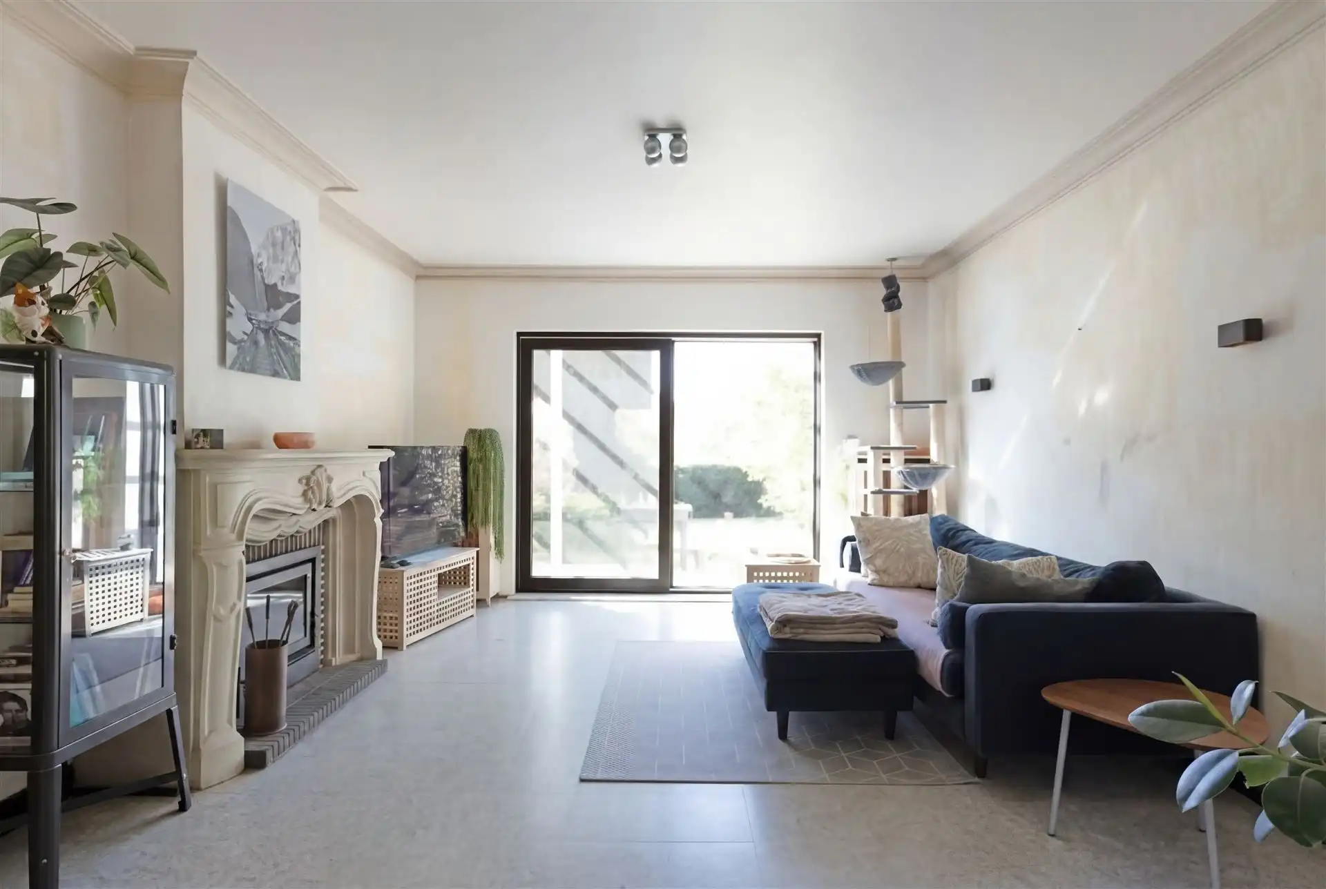 Lichtrijke villa nabij de dorpskern foto 2