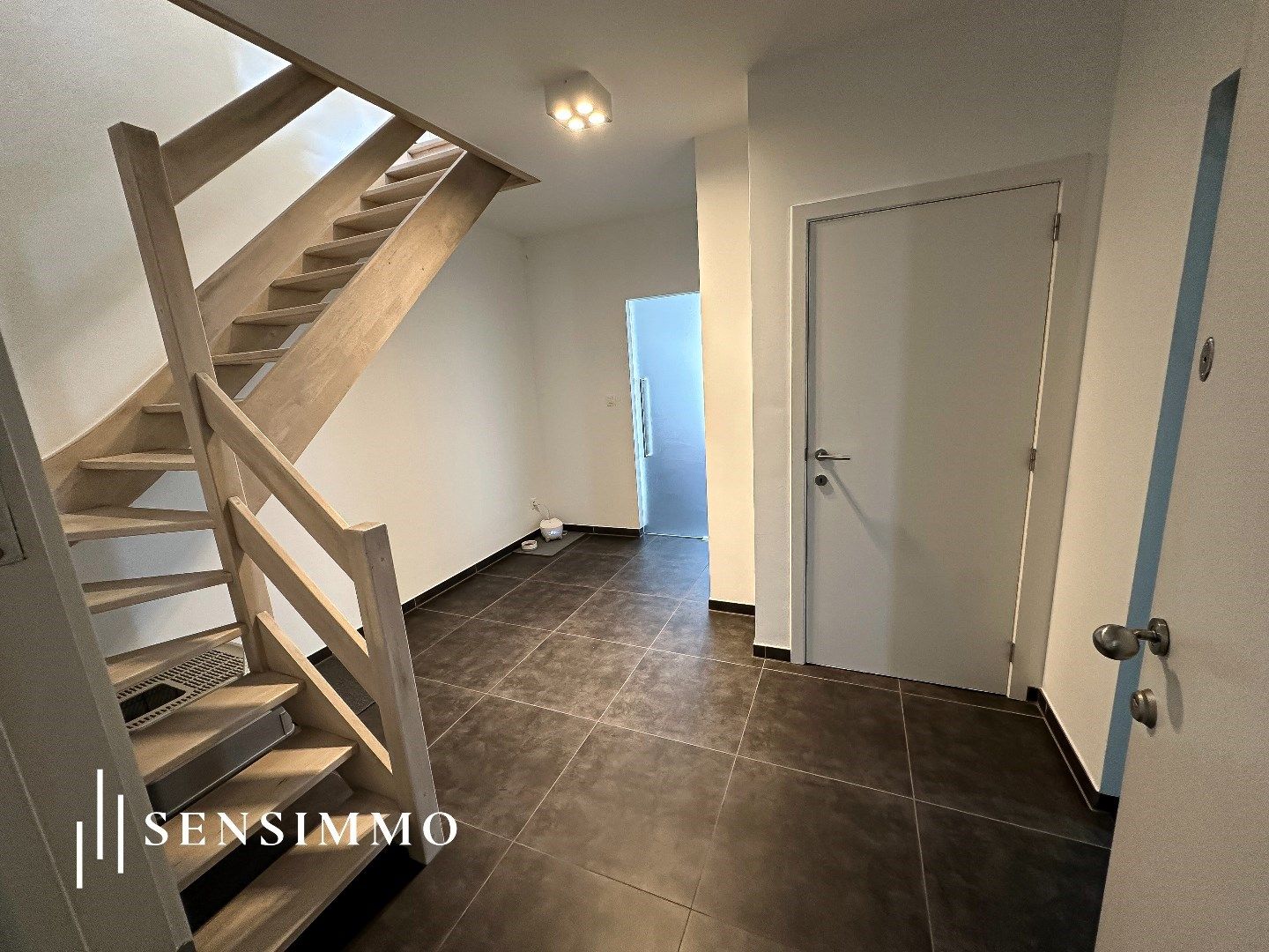 Luxe duplex van 169m² met 3 slaapkamers, ondergrondse privé staanplaats en berging foto 3