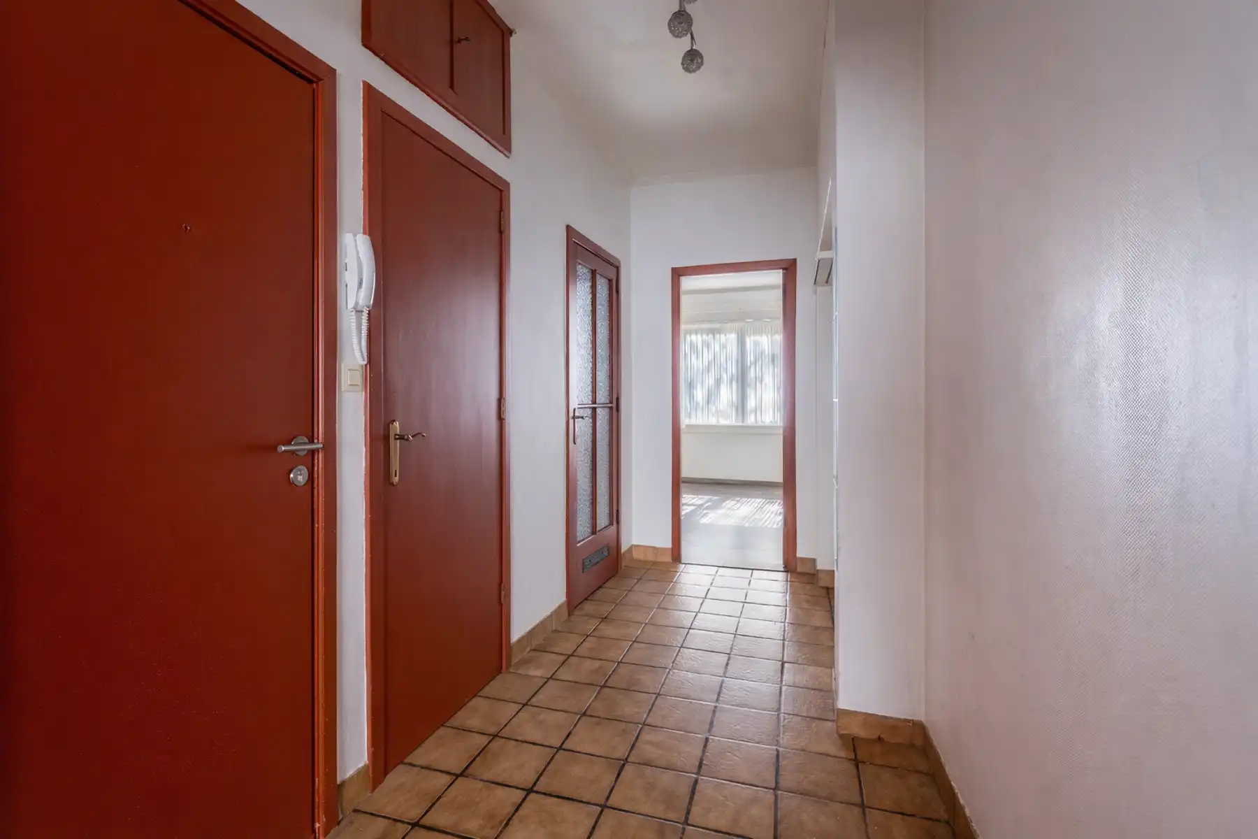 Te renoveren appartement met ruim terras, hartje ’t Zuid foto 7