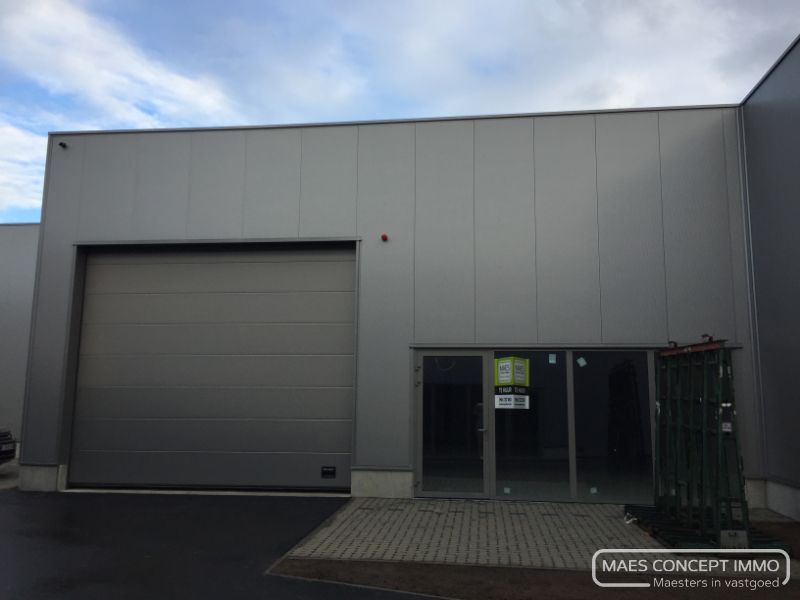 Nieuwbouw KMO-unit te huur van 220 m² in gloednieuw industriepark Moeskroen foto 5