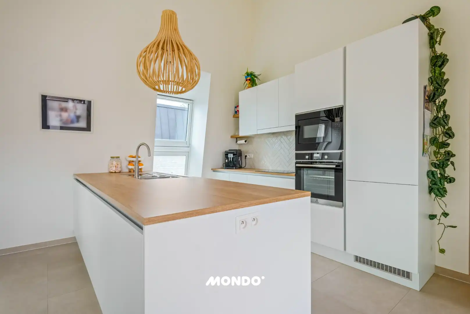 Energiezuinig penthouse met ruim terras, autostaanplaats en zicht op het kanaal foto 6