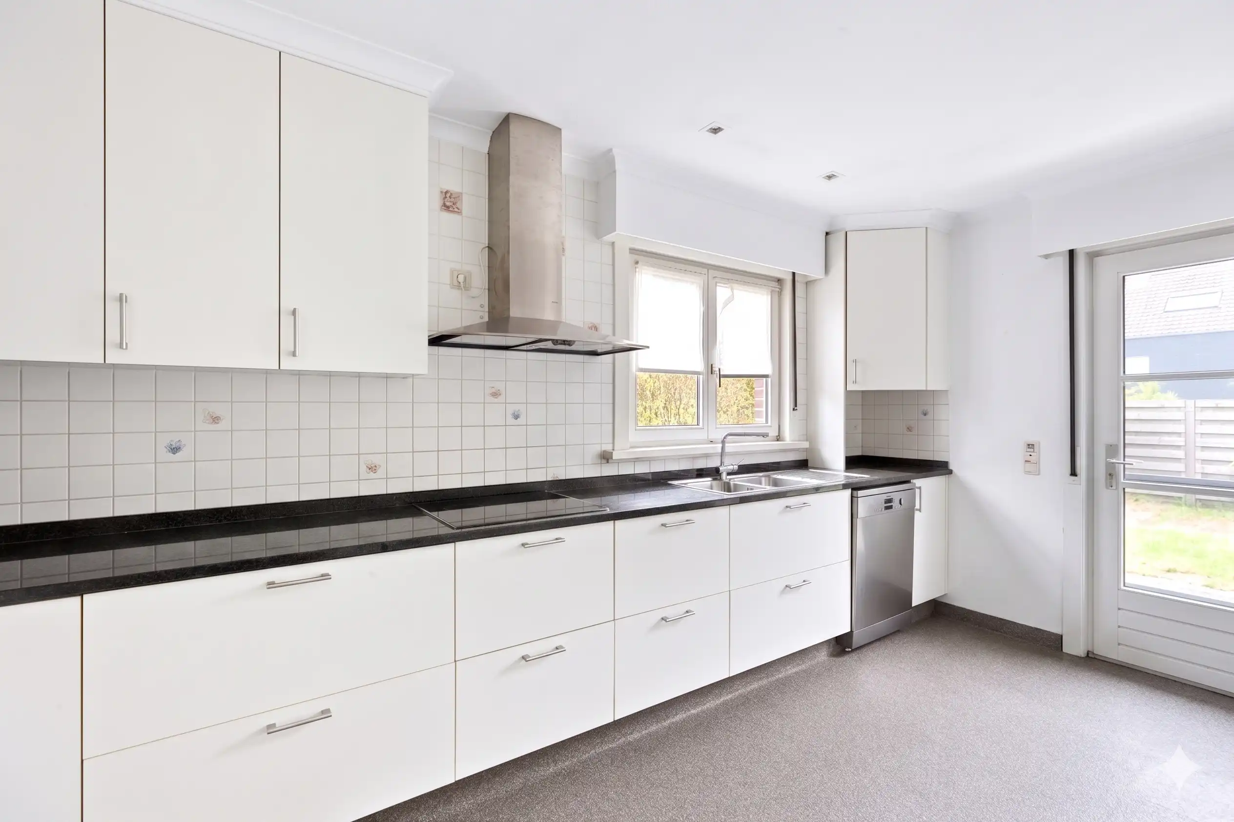 Instapklare woning met tuin in rustige wijk Aartselaar foto 6