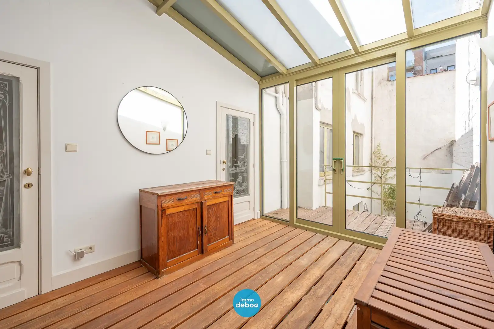 Ruime gerenoveerde duplex vakbij strand en zee foto 11