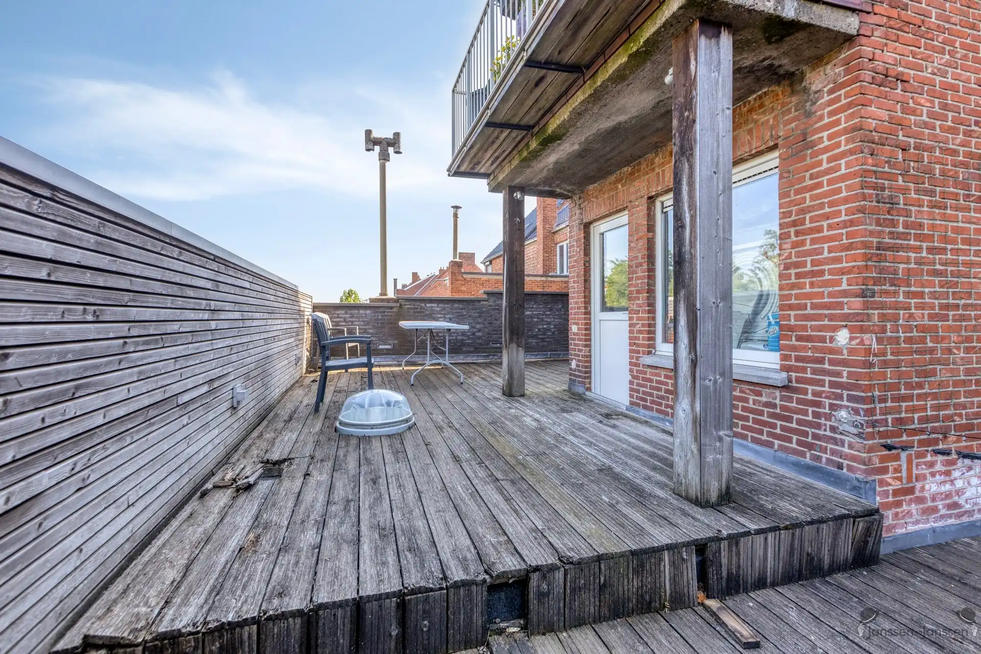 Commercieel handelspand met ruim appartement op toplocatie in Hasselt foto 25