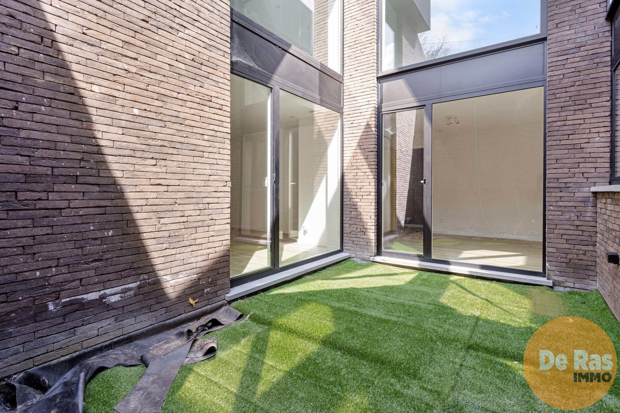 WICHELEN - Centraal gelegen, recente woning met groendak foto 19