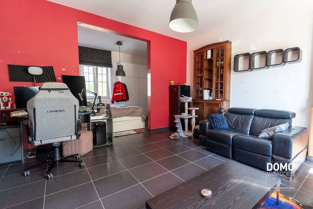Ruime gerenoveerde woning met voldoende ruimte en tal van mogelijkheden foto 7