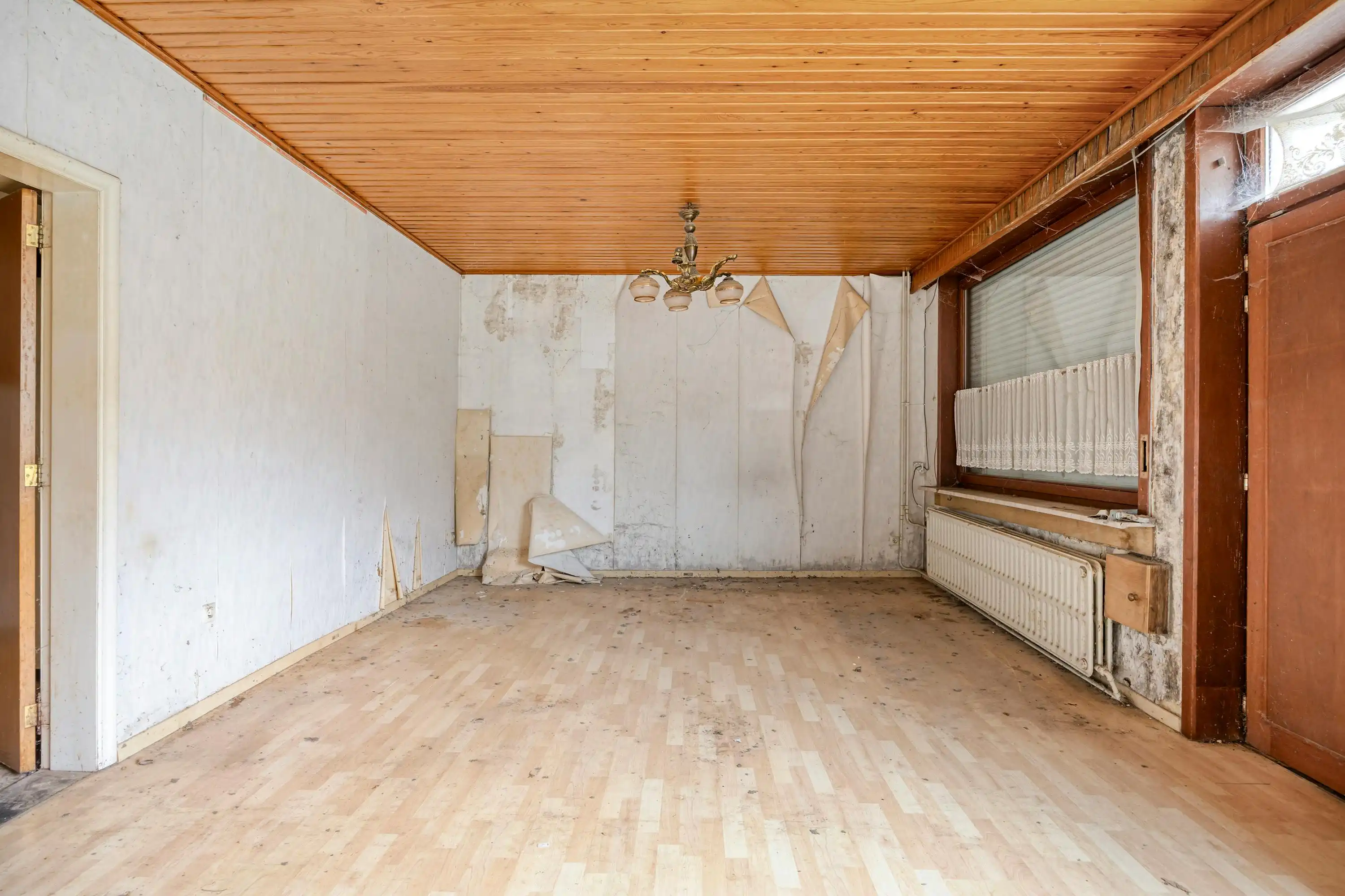 Volledig te renoveren woning te koop in Essen-centrum! foto 4