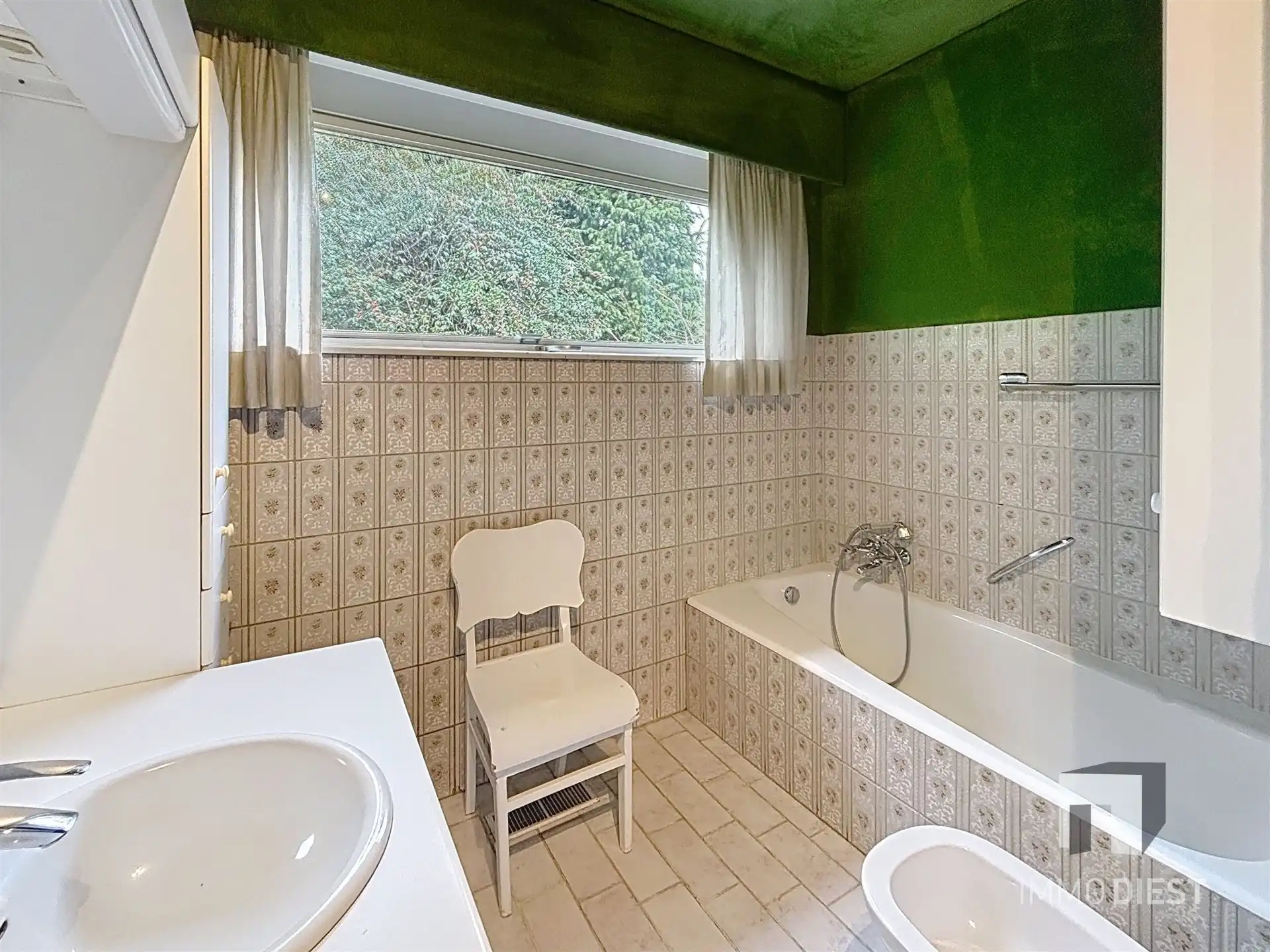 Witte villa met 4 slaapkamer boven op Baalberg foto 23