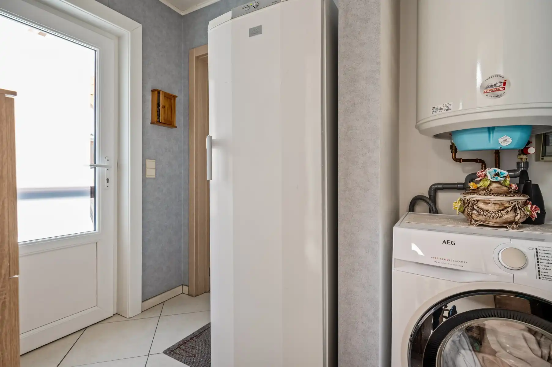 Centraal en strategisch gelegen halfopen woning foto 18