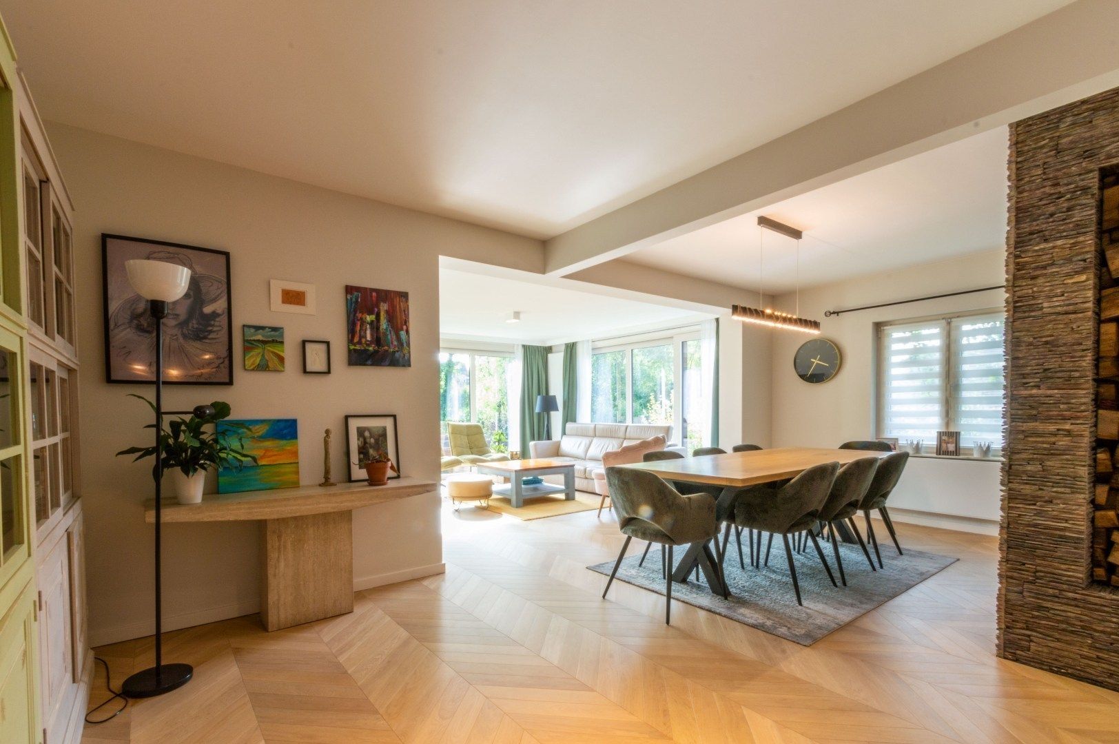 RUIME, INTEGRAAL VERNIEUWDE VILLA ! foto 6