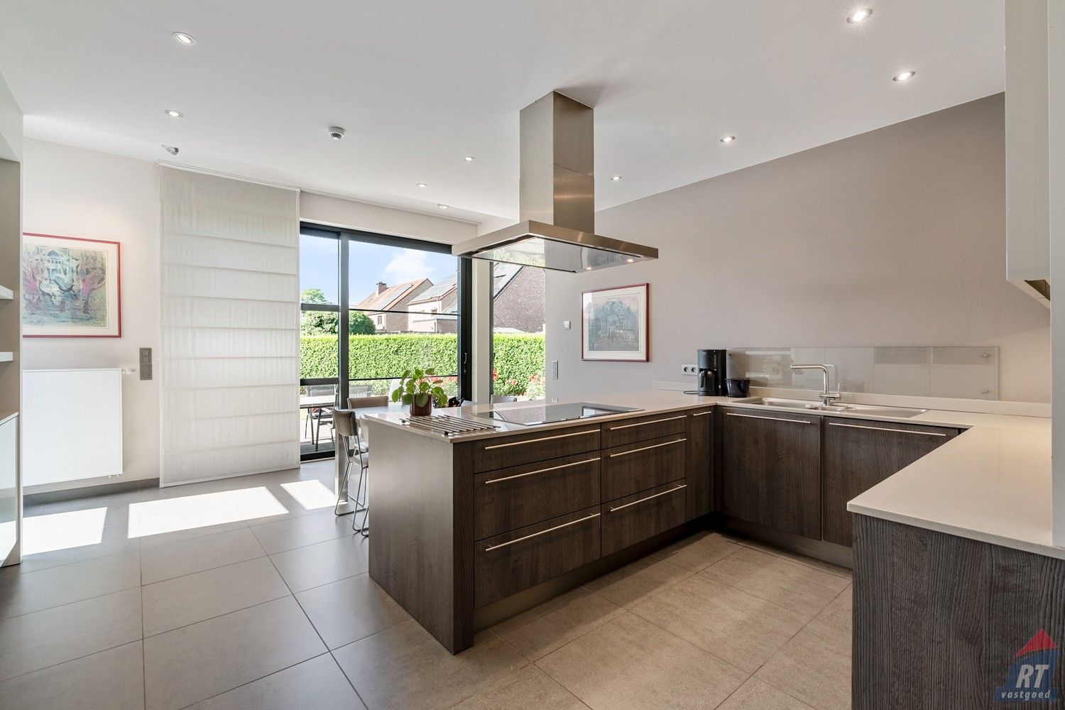Uitzonderlijk ruime villa op een absolute toplocatie in het stadscentrum van Sint-Truiden foto 9