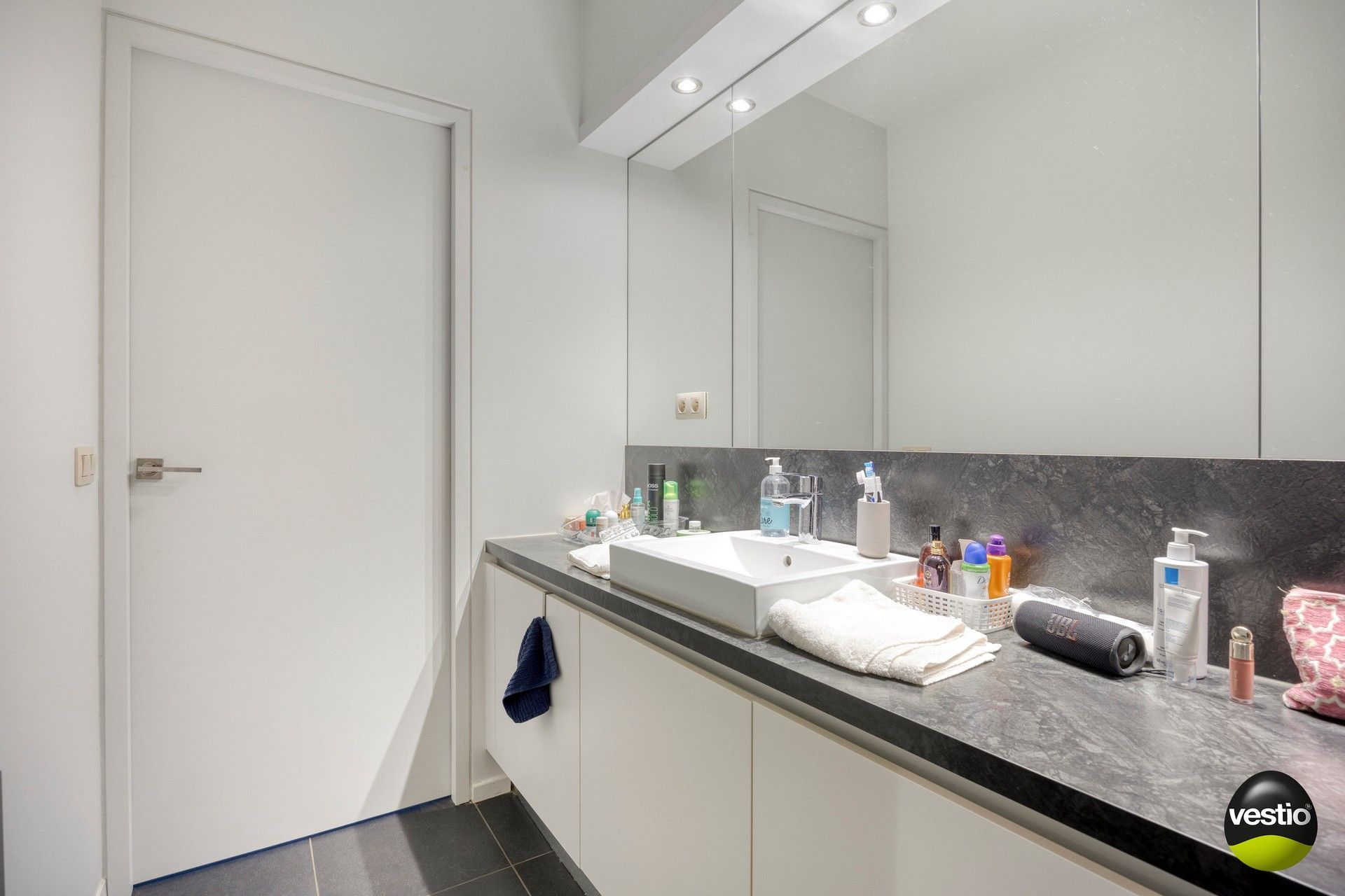 Instapklaar en stijlvol 1,5-slaapkamerappartement in de levendige Aldestraat – hartje Hasselt foto 12