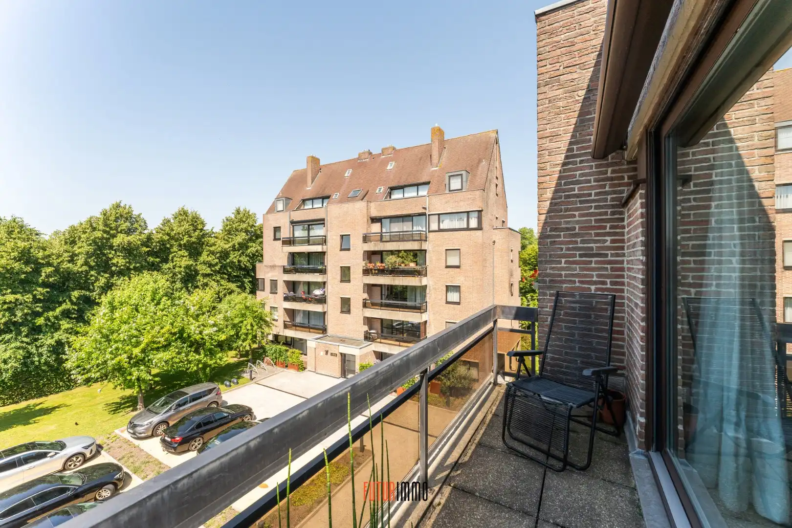 Lichtrijk en instapklaar appartement met garage te Kristus-Koning foto 12