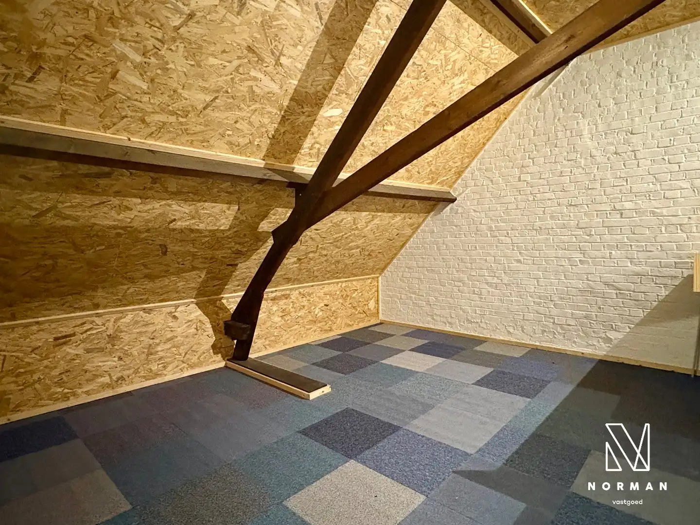 Ruime woning te koop met 4 slaapkamers en een grote garage te Harelbeke!  foto 16