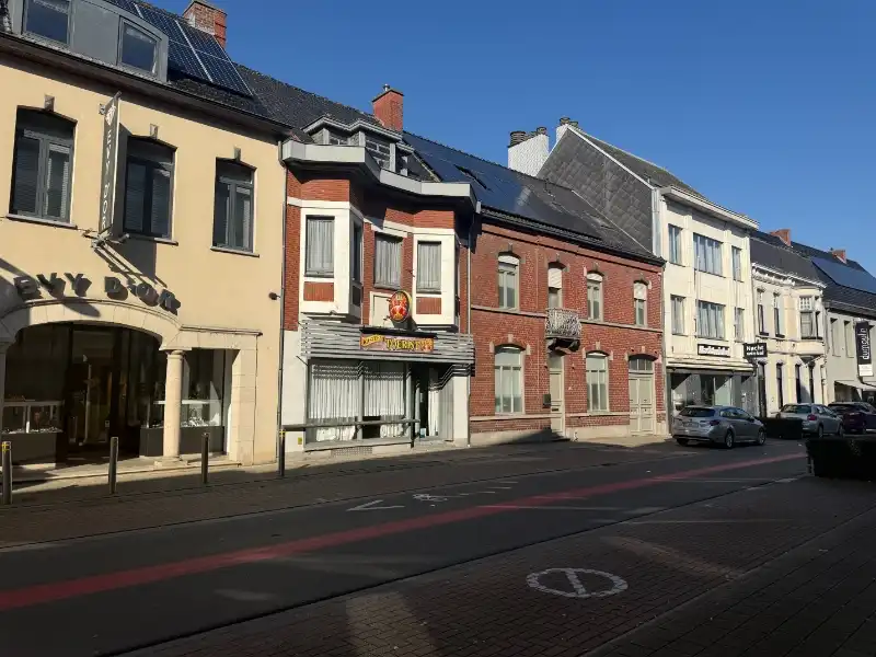 Voormalig café met woonst in het centrum van Ingelmunster! foto {{pictureIndex}}