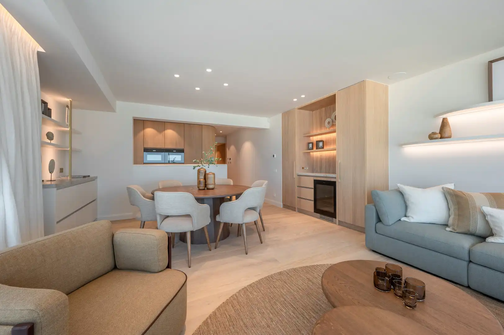 Prachtig hoekappartement met frontaal zeezicht op de Zeedijk-Het Zoute foto 7