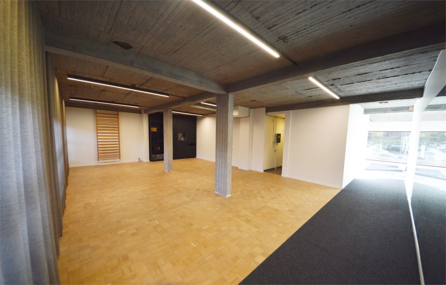 LUXUEUS HANDELSPAND OF KANTOOR PARKLAAN foto 4