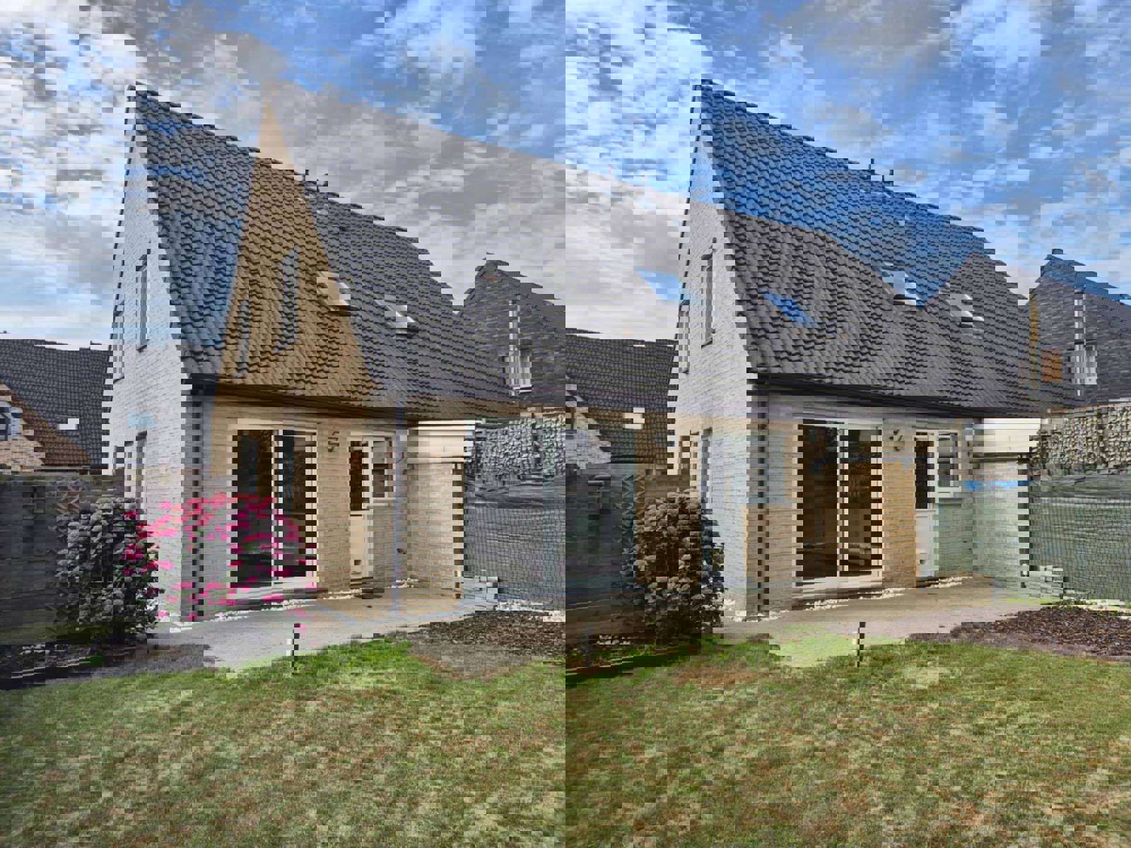 Energiezuinige halfopen bebouwing met 3 slaapkamers foto 15