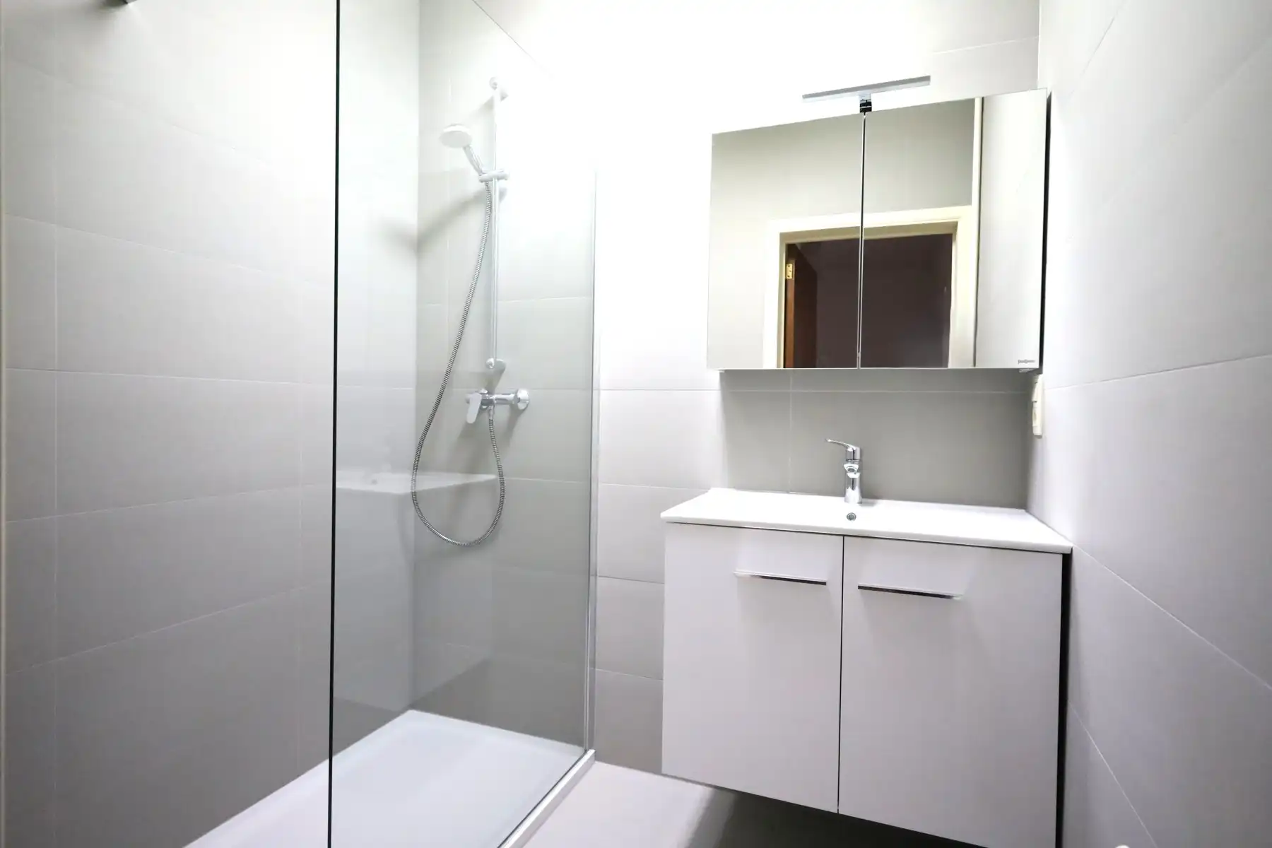 CENTRUM KORTENBERG appartement met terras, grote kelder en afgesloten garagebox foto 5