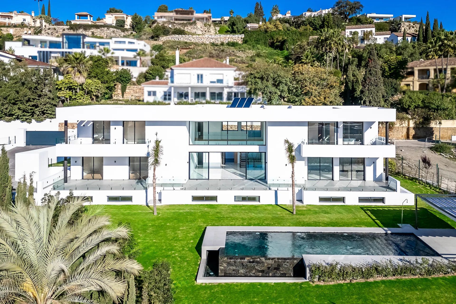 Een villa als geen ander – ultieme luxe aan de Costa Del Sol foto {{pictureIndex}}