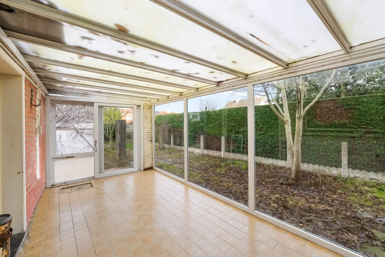 Charmante halfopen bebouwing met tuin, garage en oprit in Dadizele-centrum foto 7