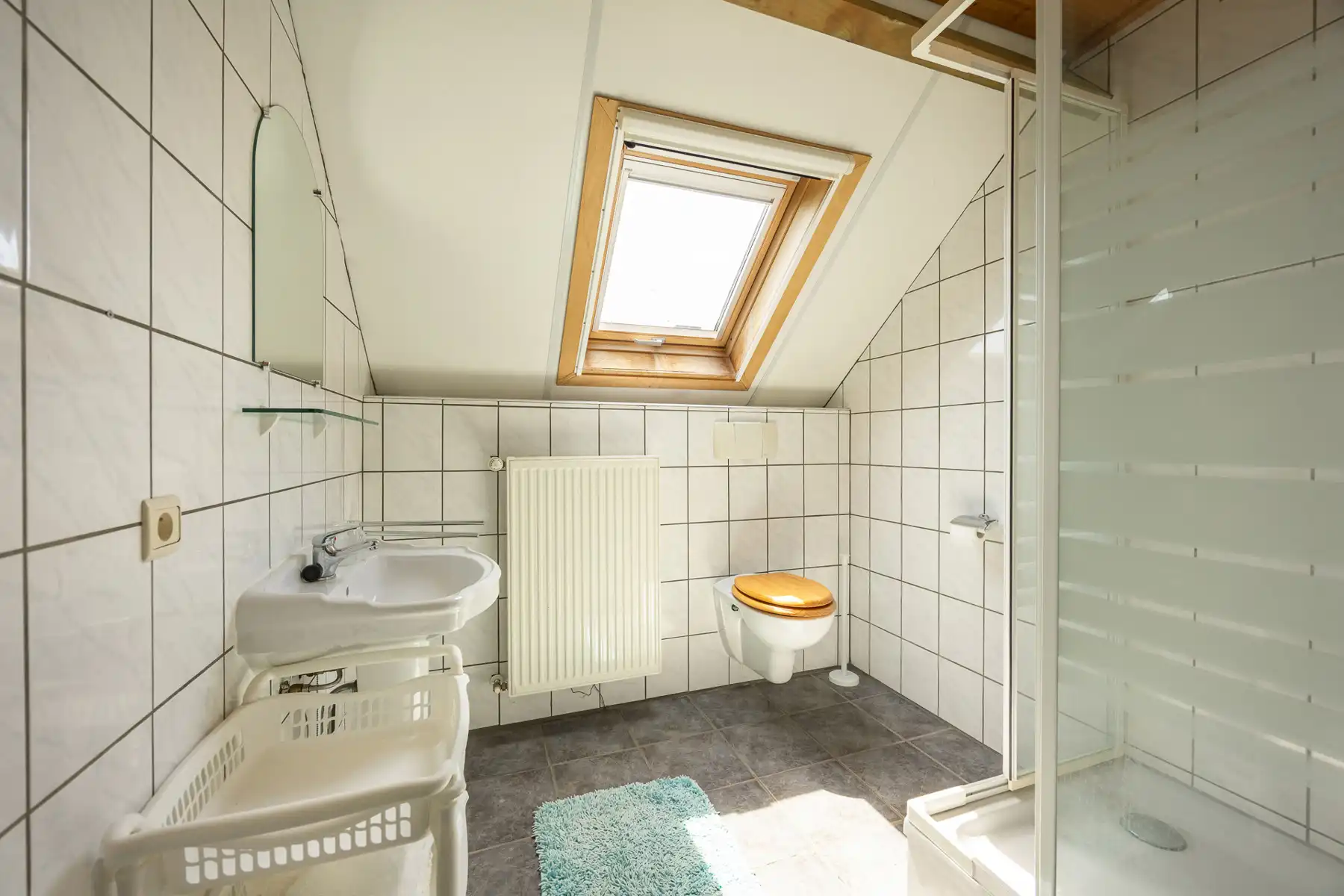 Instapklare eengezinswoning met 4 slaapkamers op een perceel van 1.296m².  foto 16