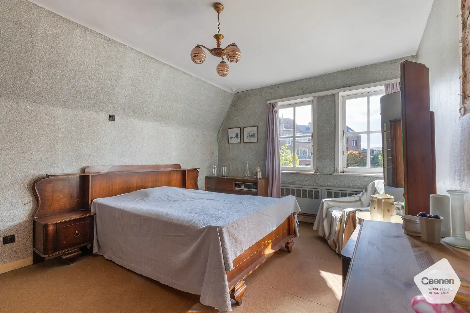 Charmante woning op een gegeerde locatie in Sint-Michiels met 3 slaapkamers en tuin foto 8