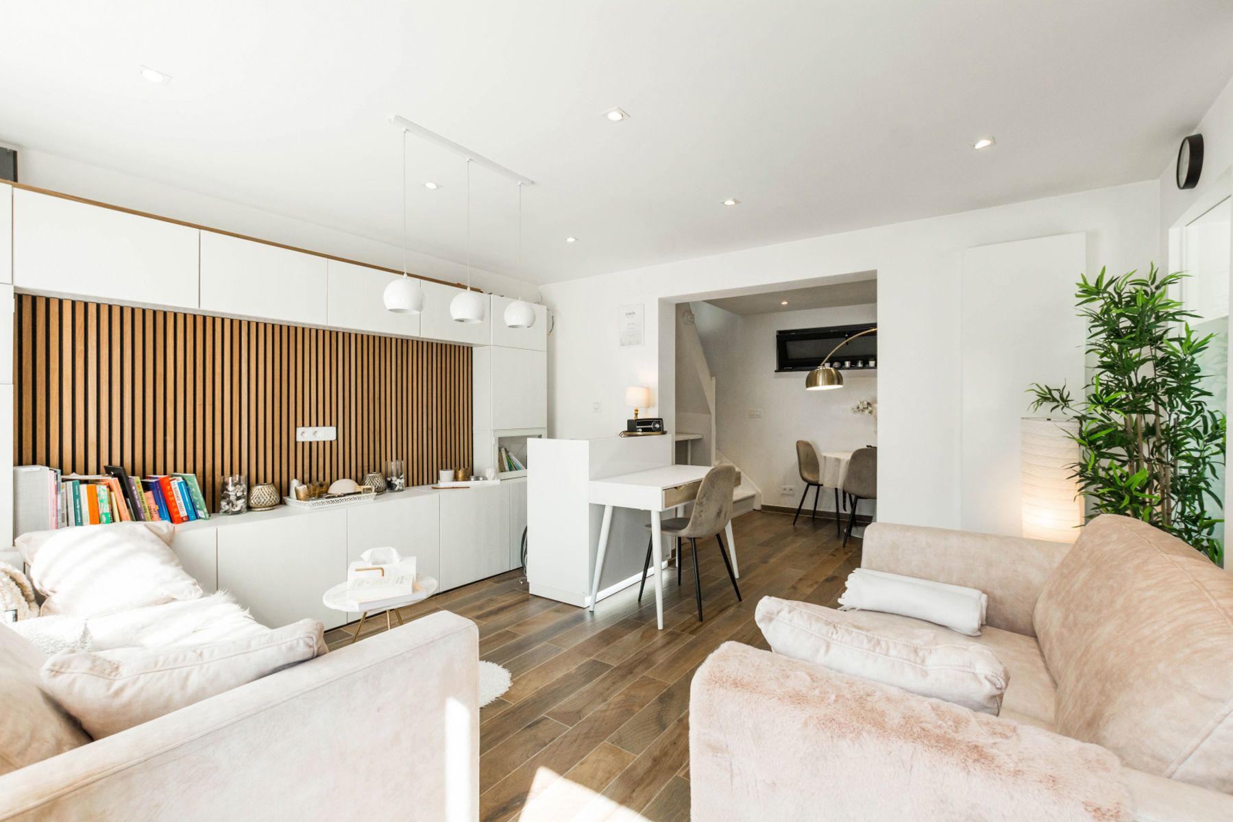 Knusse en luxueus ingerichte driegevelwoning... foto 4