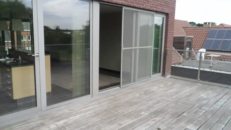 Prachtig  duplexappartement met terrassen en carport. foto 14