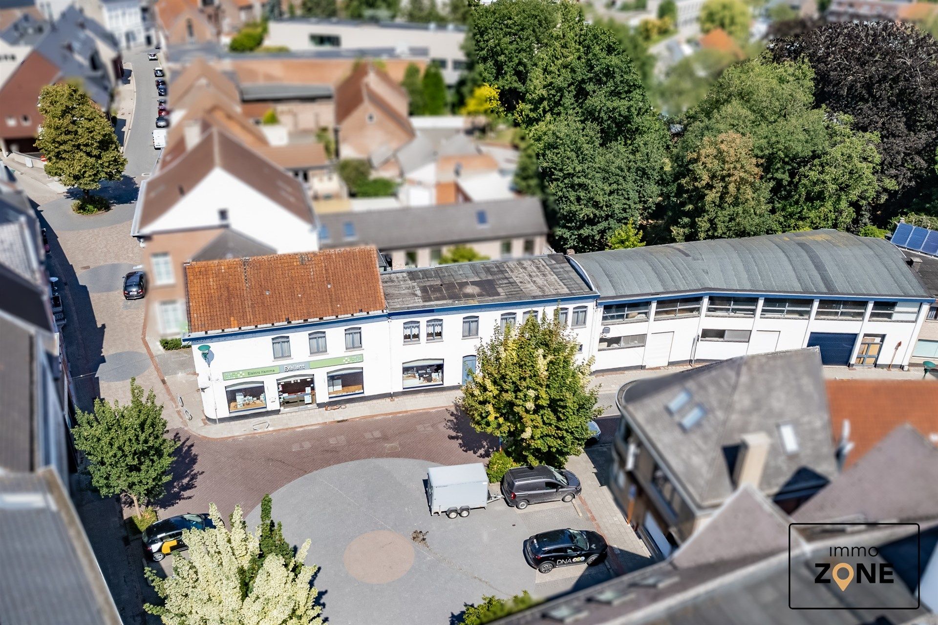 Handelspand met appartement te koop in het centrum van Hamme foto 19