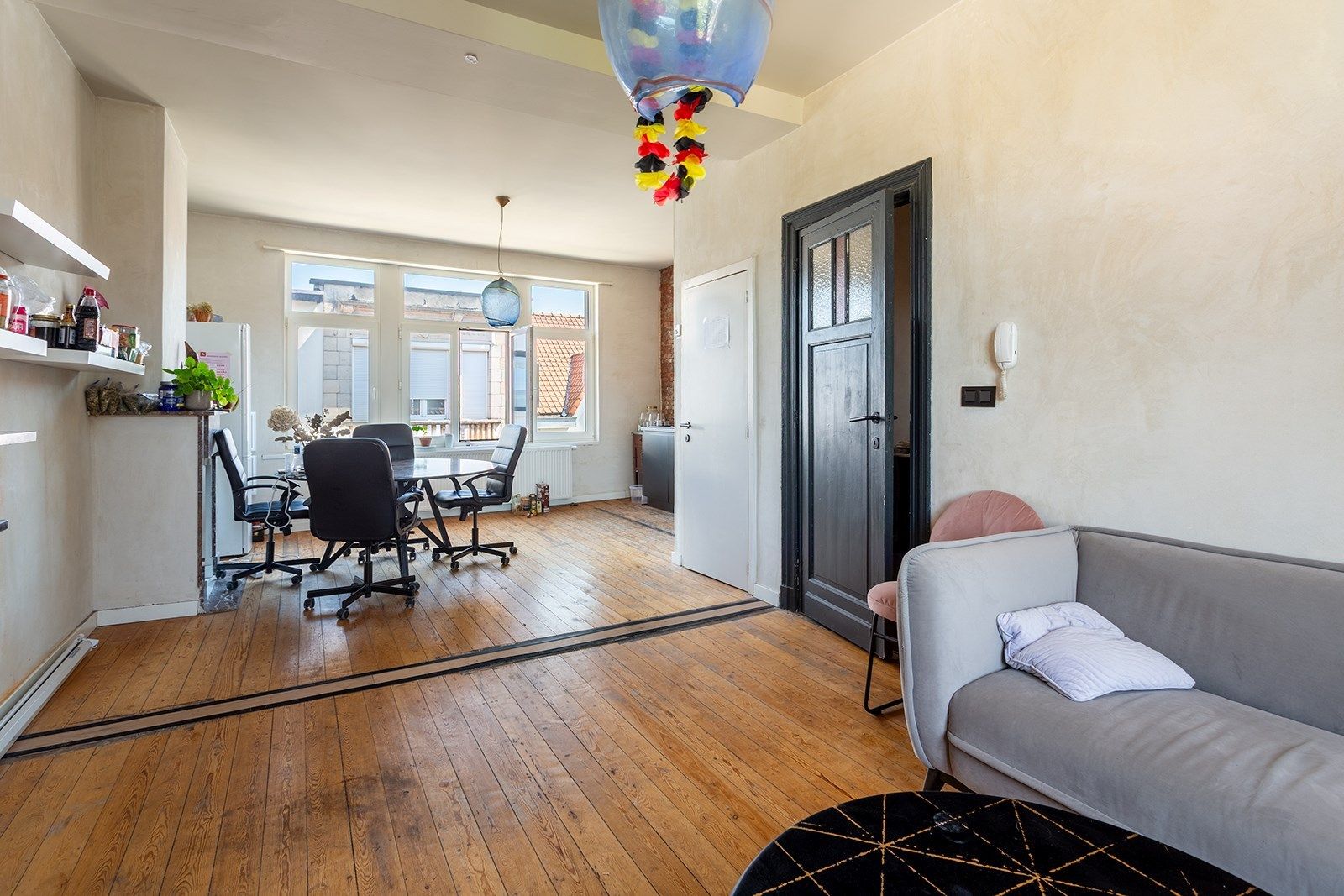 Charmant duplex appartement in authentiek gebouw foto 9