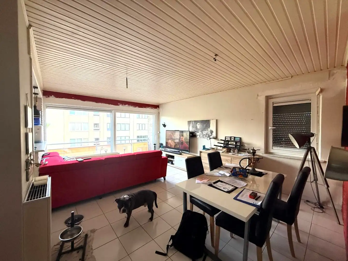 Ruim appartement met 2 slaapkamers en inpandige parking foto 3