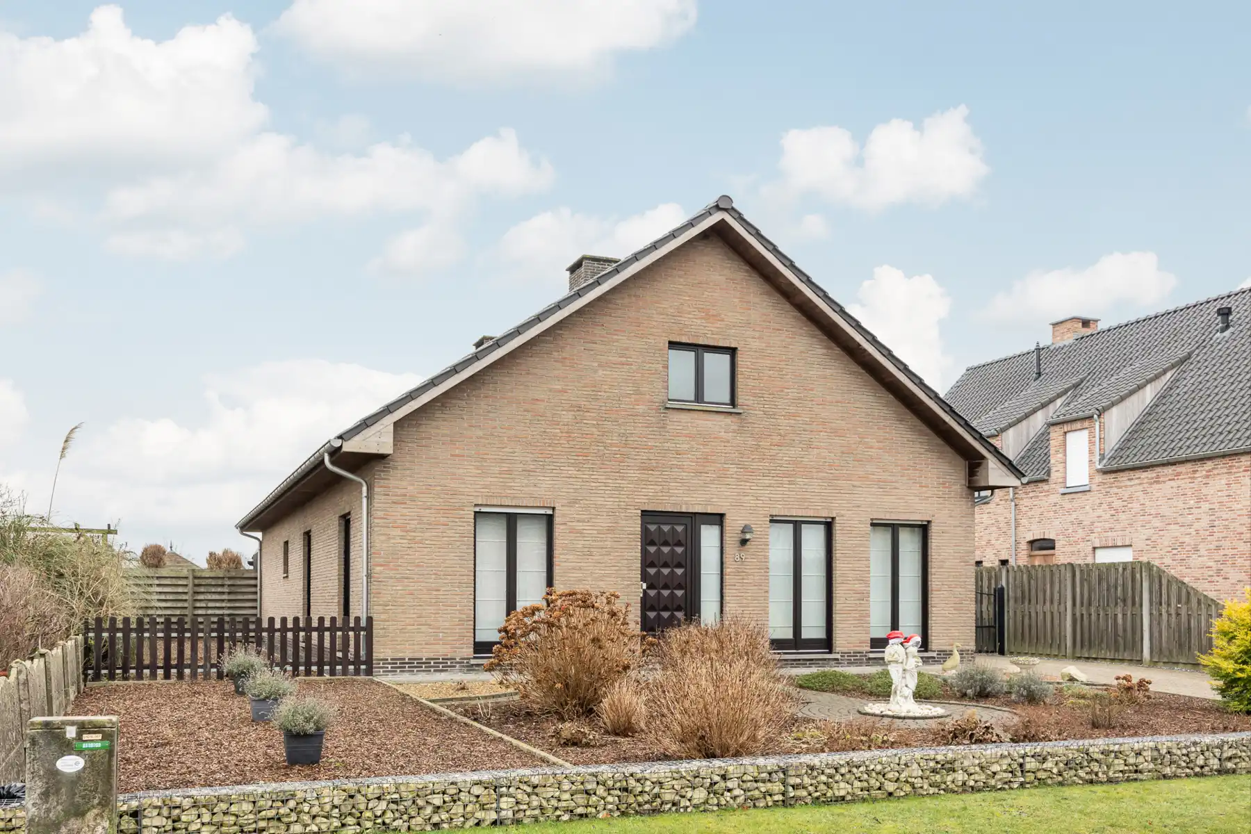 Gedeeltelijk gerenoveerde laagbouwwoning op perceel van ca. 1.516m². foto 21