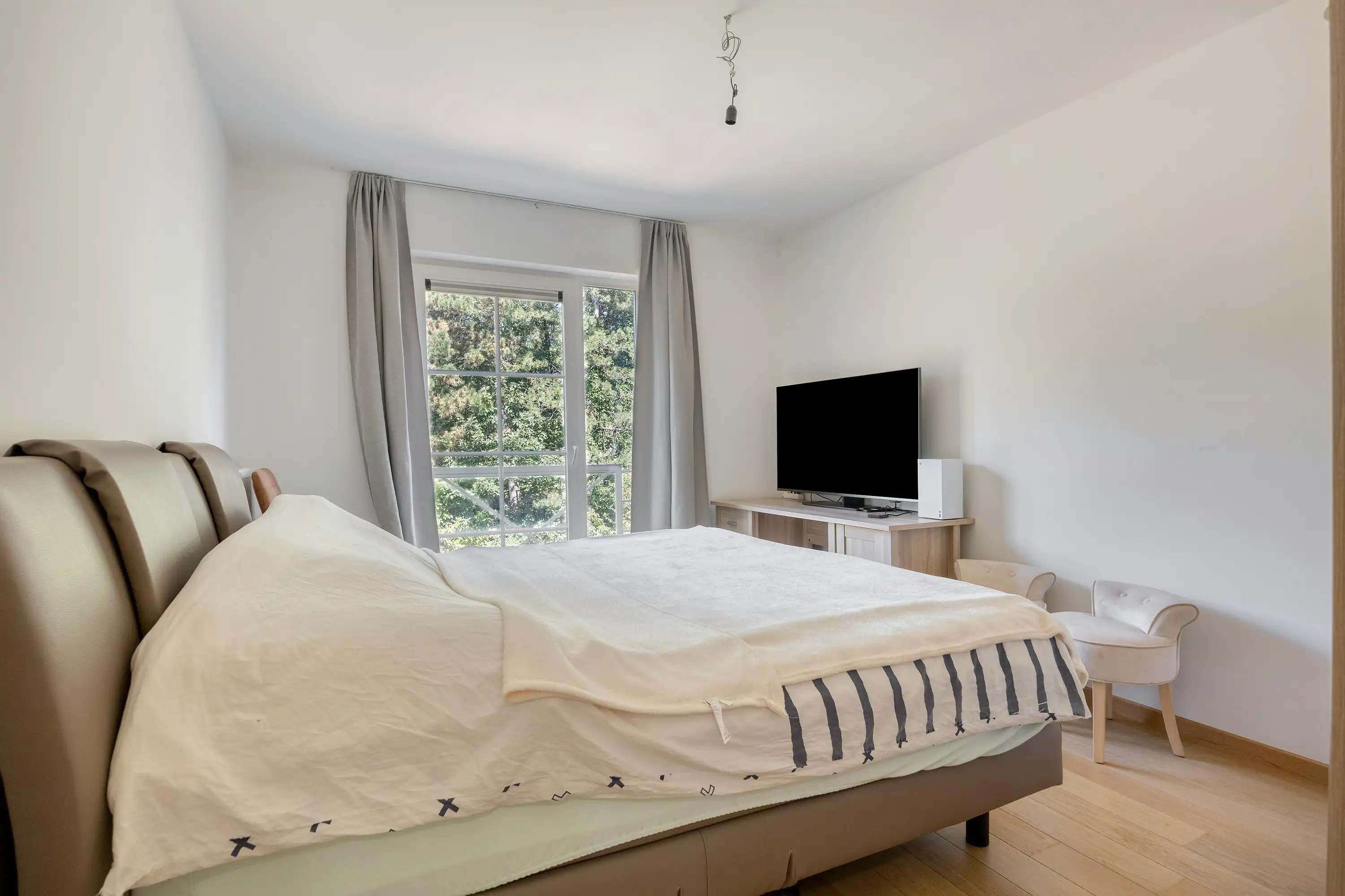 Mooi parkappartement met 2 slaapkamers, garage en 2 kelders foto 15