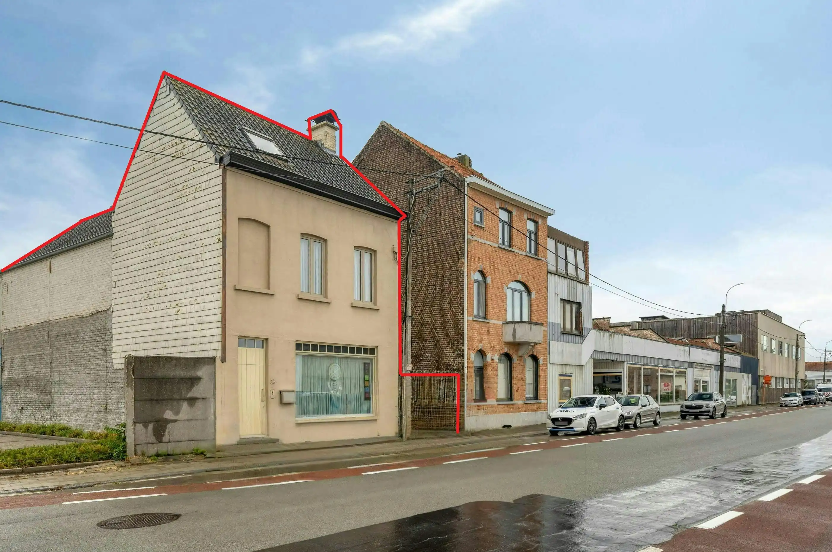 Ruime gezinswoning met 4 slaapkamers te koop in Kortrijk. foto 4