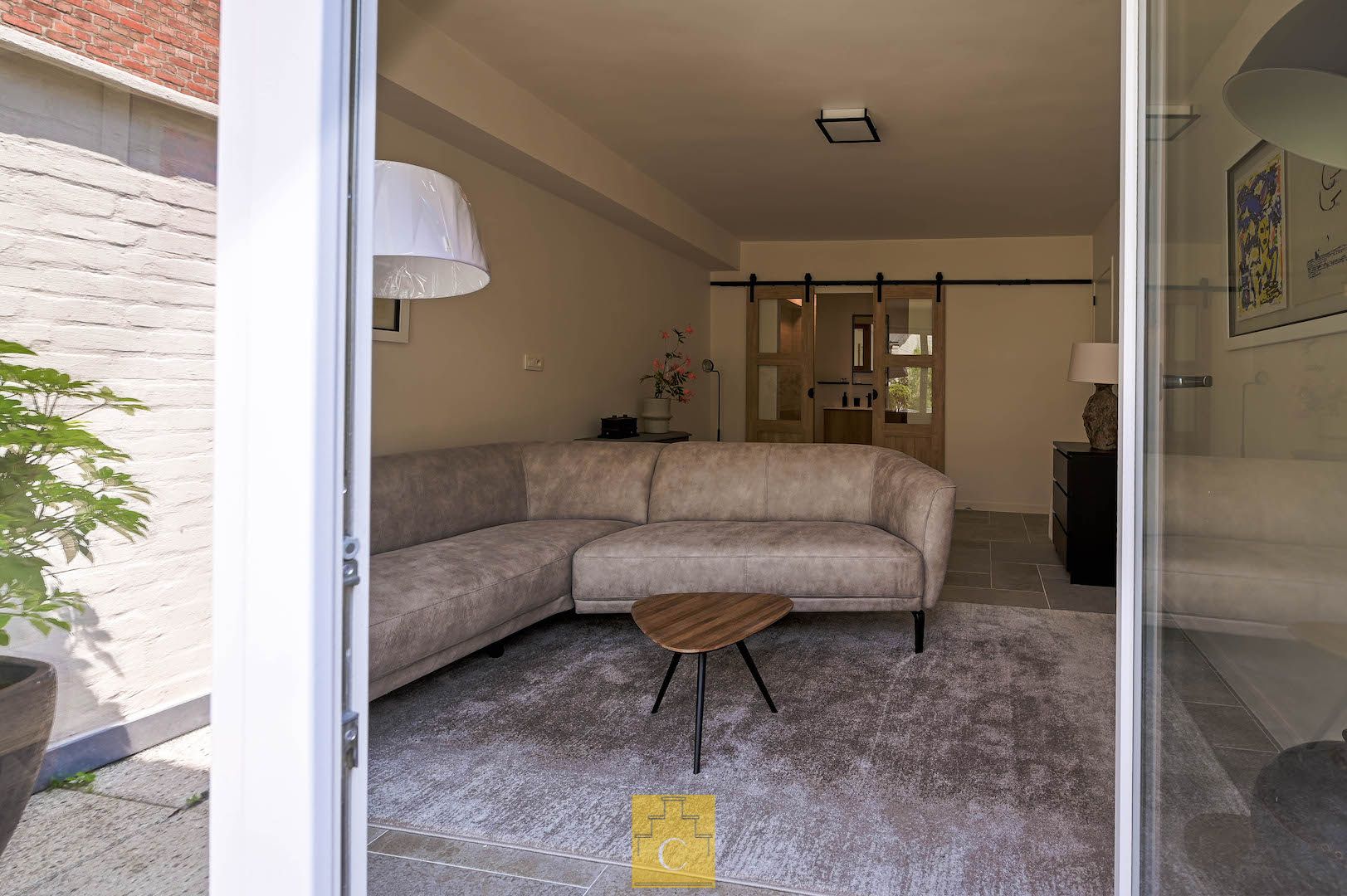 perfect gelegen pas gerenoveerde stadswoning - 340 m2 vloeroppervlakte - met garage, tuin en extra terras op het verdiep foto 8