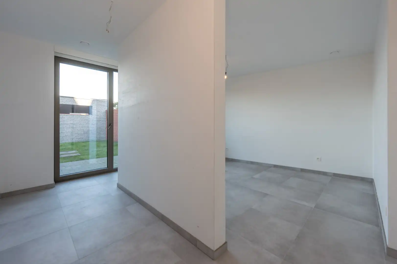 Ruime nieuwbouwappartement met  terras en tuintje! foto 9