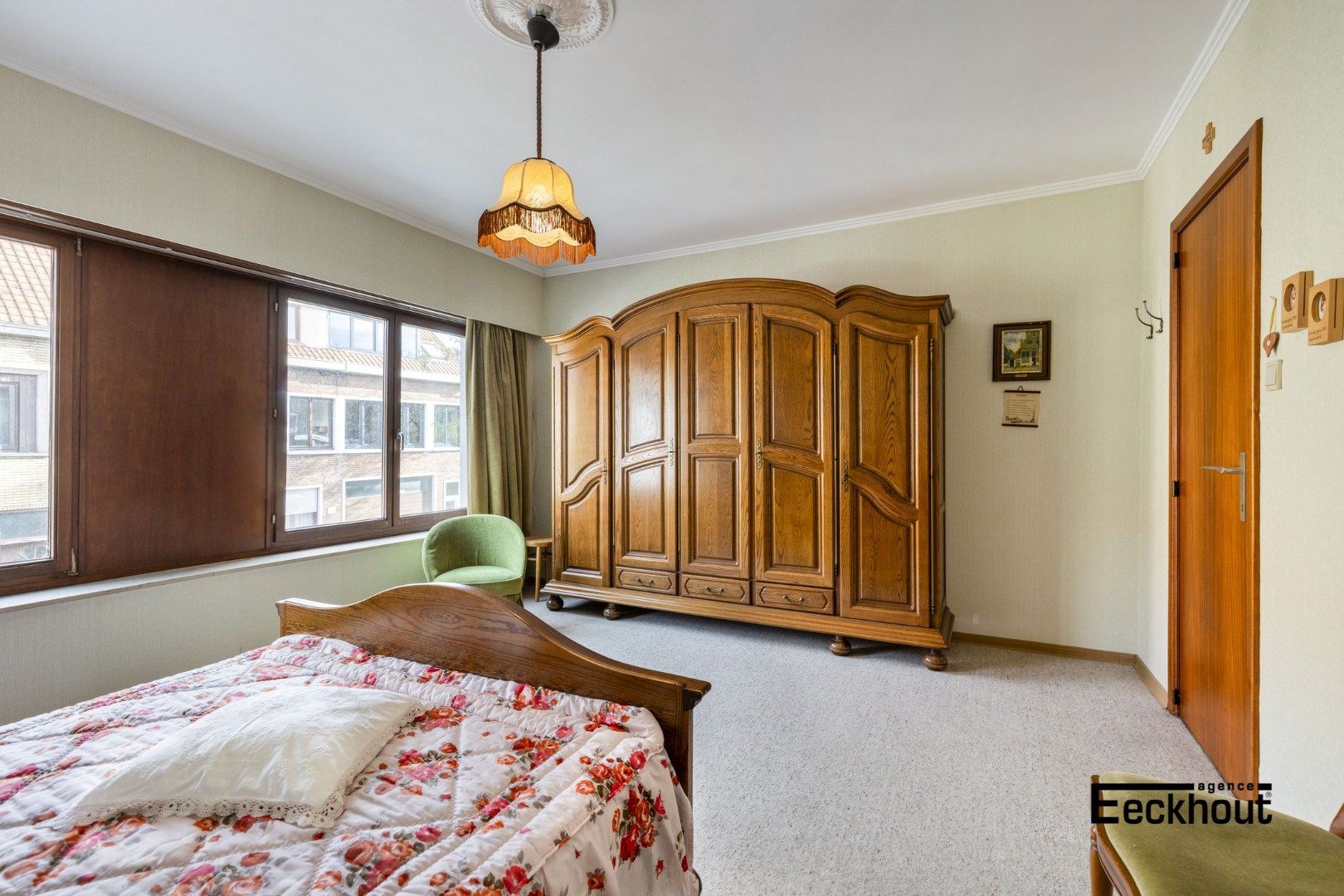 Zeer verzorgde rijwoning op een gunstige ligging te Oostende! foto 17