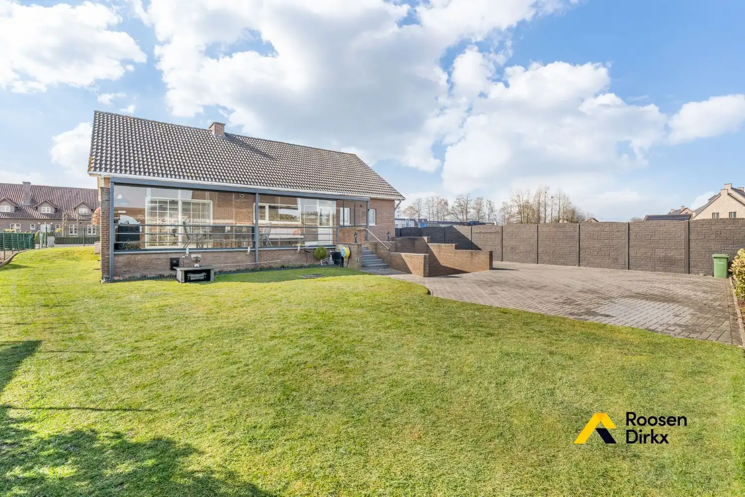 Degelijke, perfect onderhouden woning op 9 are, op fietsafstand van het centrum! foto 3