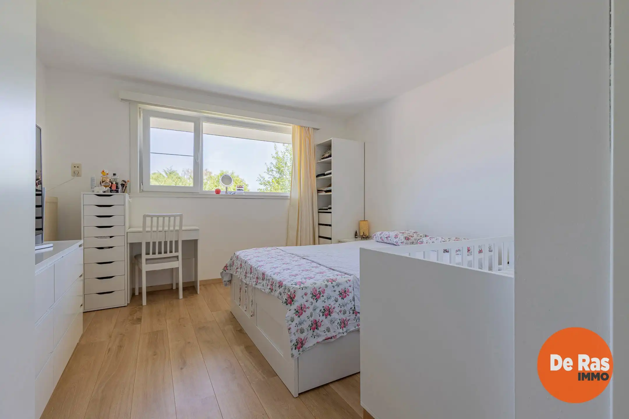 HERZELE - Lichtrijk duplex-appartement met tuin foto 11
