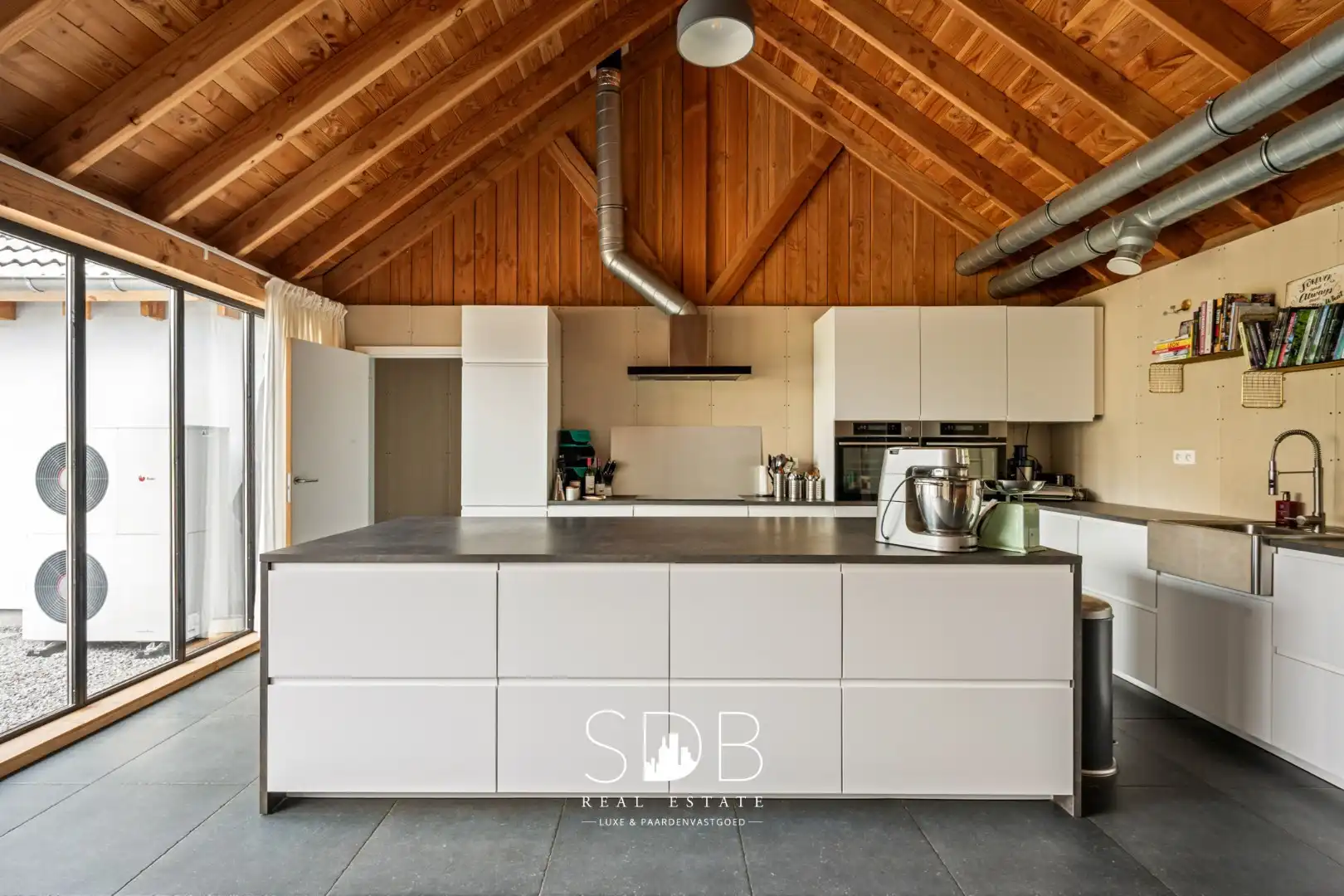 Wonen in Harmonie met de Natuur: Uw Exclusieve Landhuis op 1,5 Ha te Wachtebeke foto 7