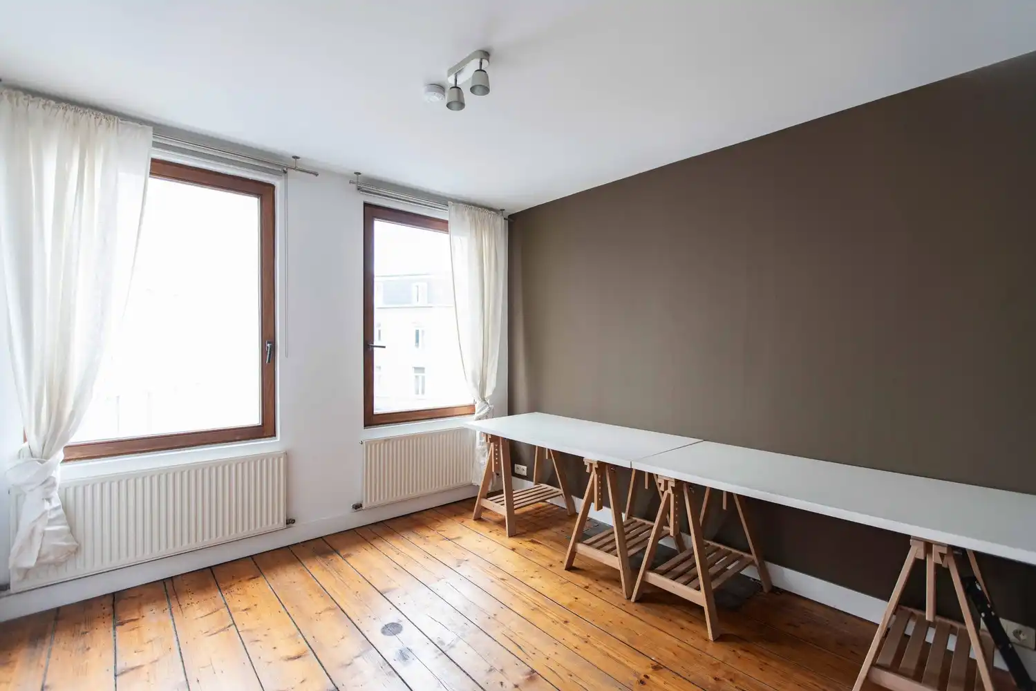 Karaktervol huis met 3 slaapkamers en 2 buitenruimtes op het Zuid. foto 14