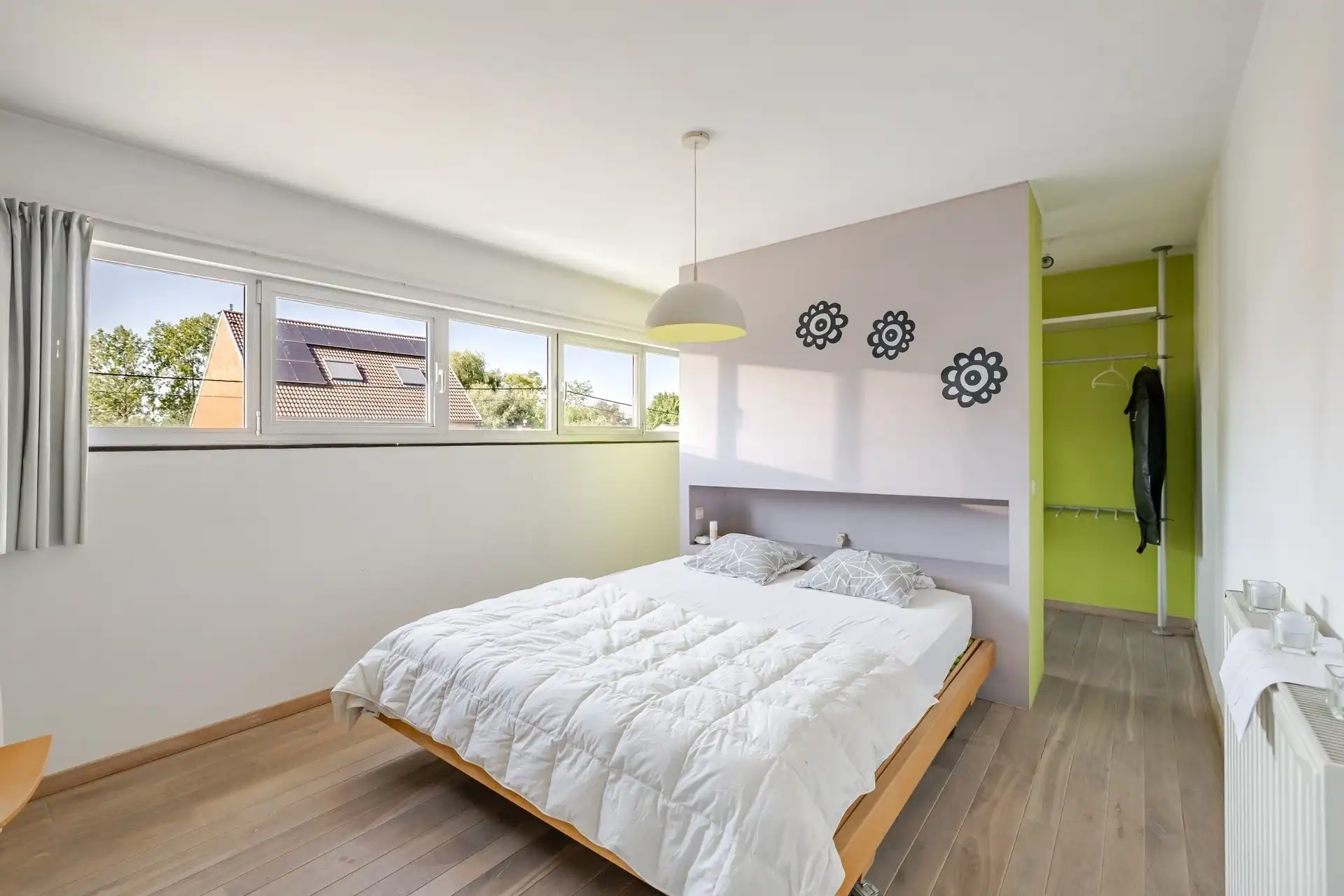 Karaktervolle architectenwoning op een perceel van ruim 25 are met diepe, oostgerichte tuin foto 20