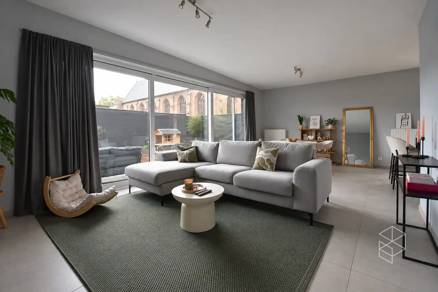 BEZOEKMOMENT NU ZATERDAG 19/09 VAN 16U TOT 18U | RUIM LICHTRIJK GELIJKVLOERS APPARTEMENT MET 2 SLKPS EN GROOT TERRAS foto 7