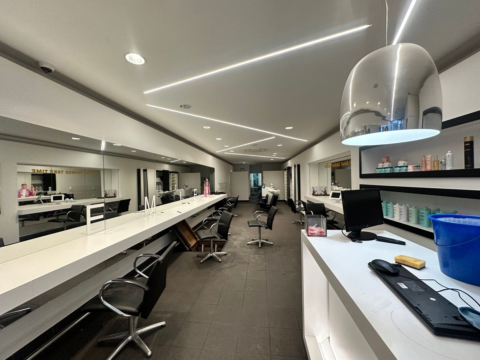 Handels- of kantoorruimte in hartje Antwerpen foto 6